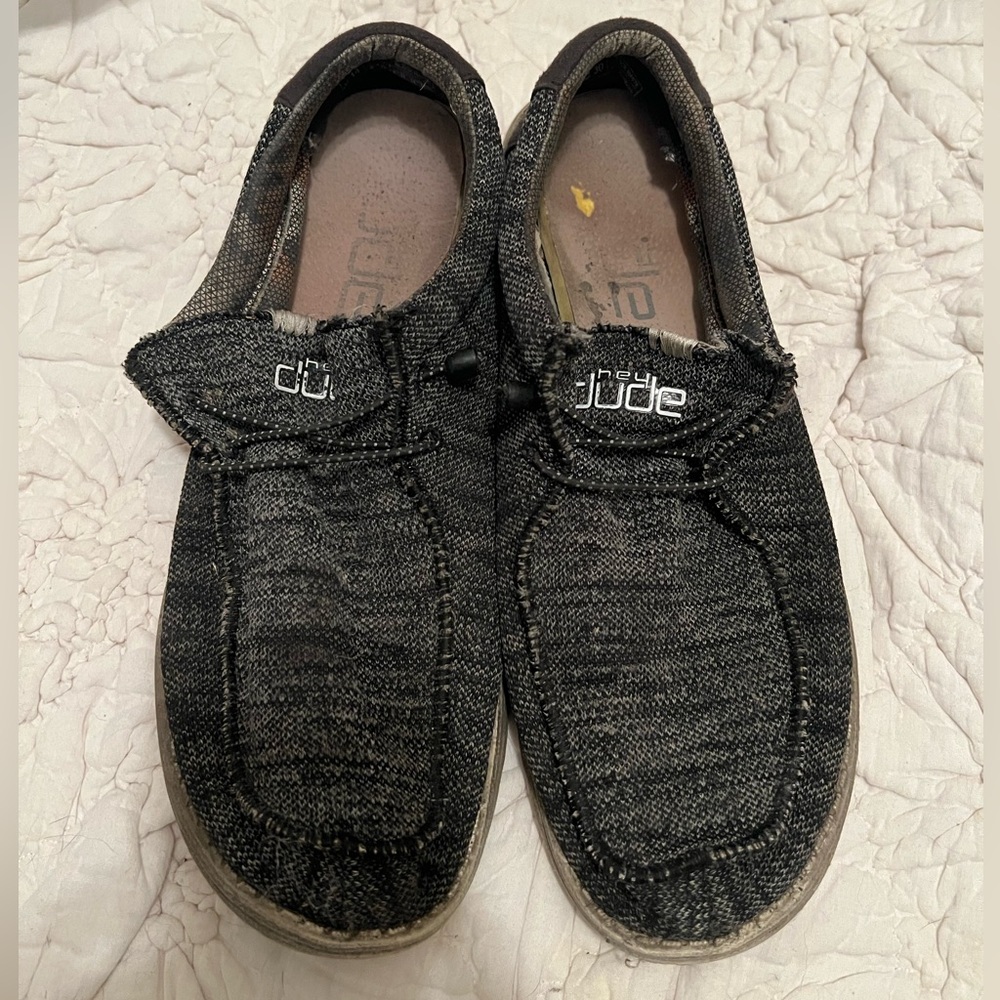 Men’s size 15 hey dudes